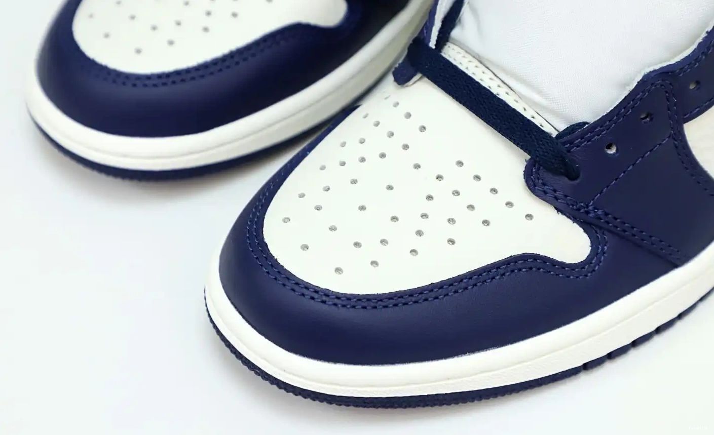 RETRO OG HIGH 'OBSIDIAN' AIR 1 JORDAN 0405